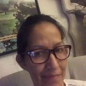 Meet your Posher, Cynthia